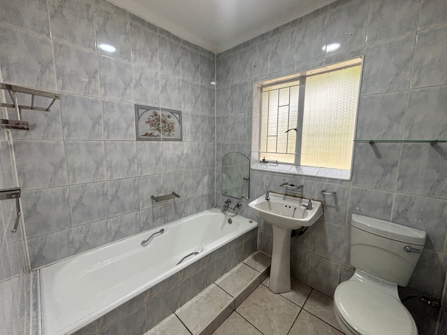 3 Bedroom Property for Sale in La Hoff North West